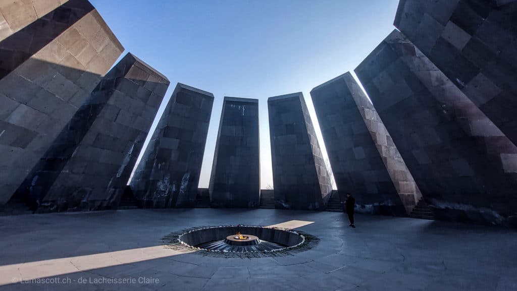 tsitsernakaberd memorial genocide armenien erevan voyage en arménie